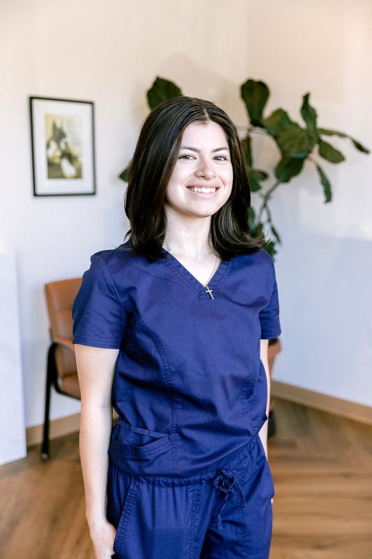 Ysabel , Veterinary Assistant 